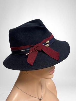 Fedora im Stil der 1940er Jahre