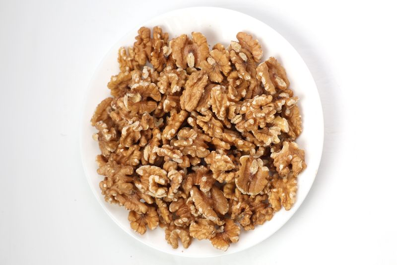 Walnuts جوز