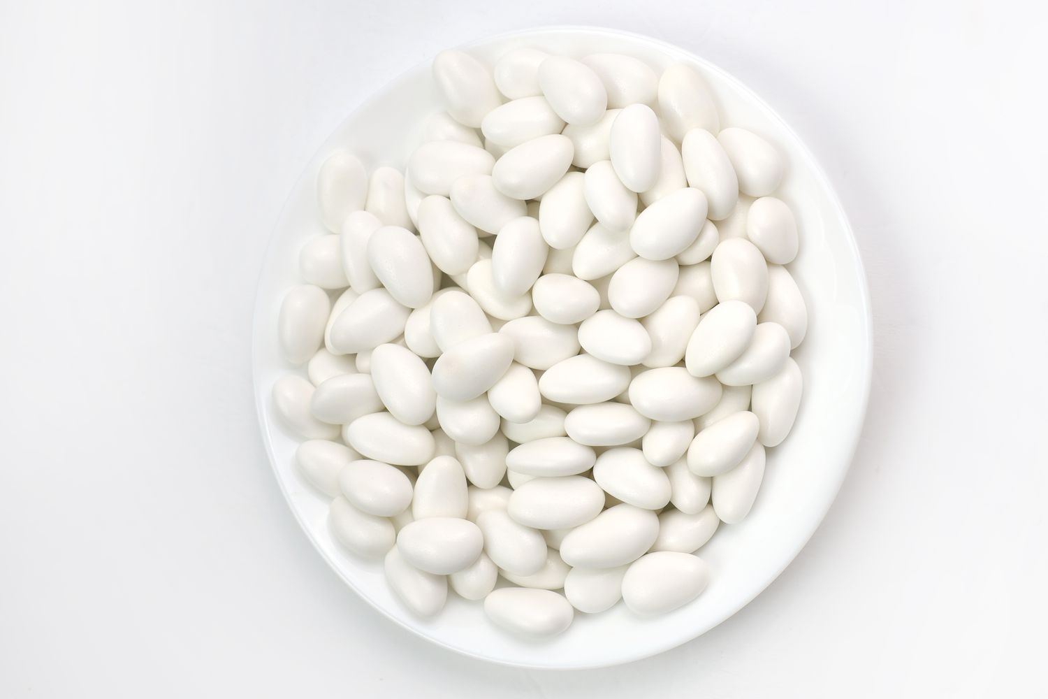 Sugar coated almond || ملبس أبيض