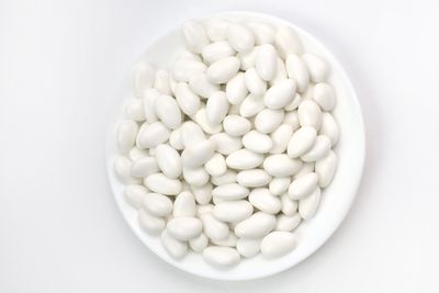 Sugar coated almond || ملبس أبيض