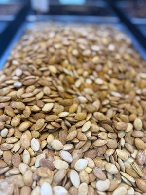 Extra-roasted white seeds بزر أبيض محمص زيادة