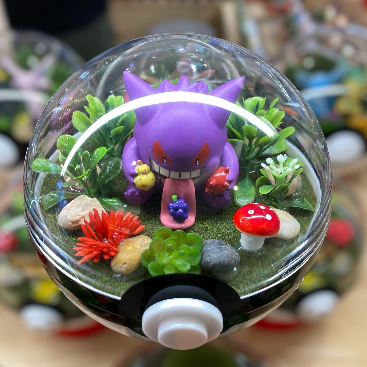 Gengar With Berries Terrarium