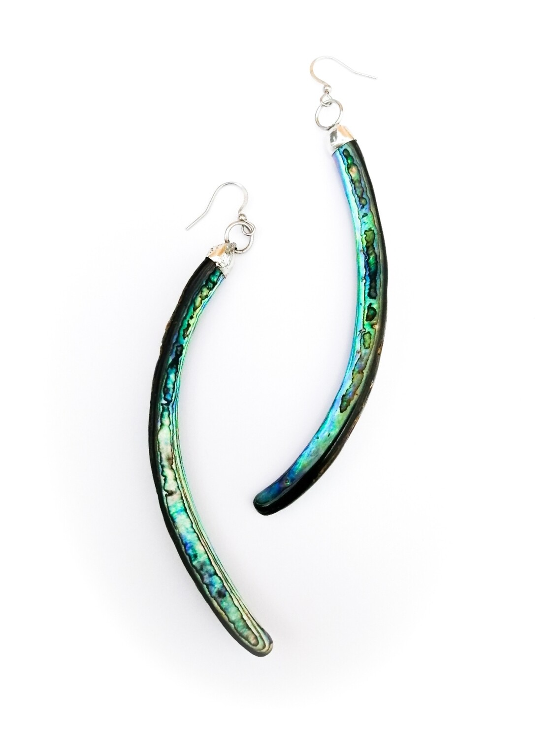 Demi-fine Shell Charm Earring main image 1