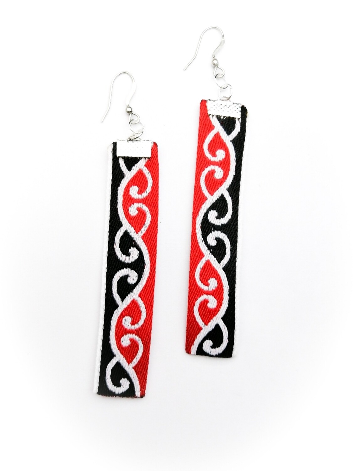 Whaea, Tae - Colour: Whero - Red