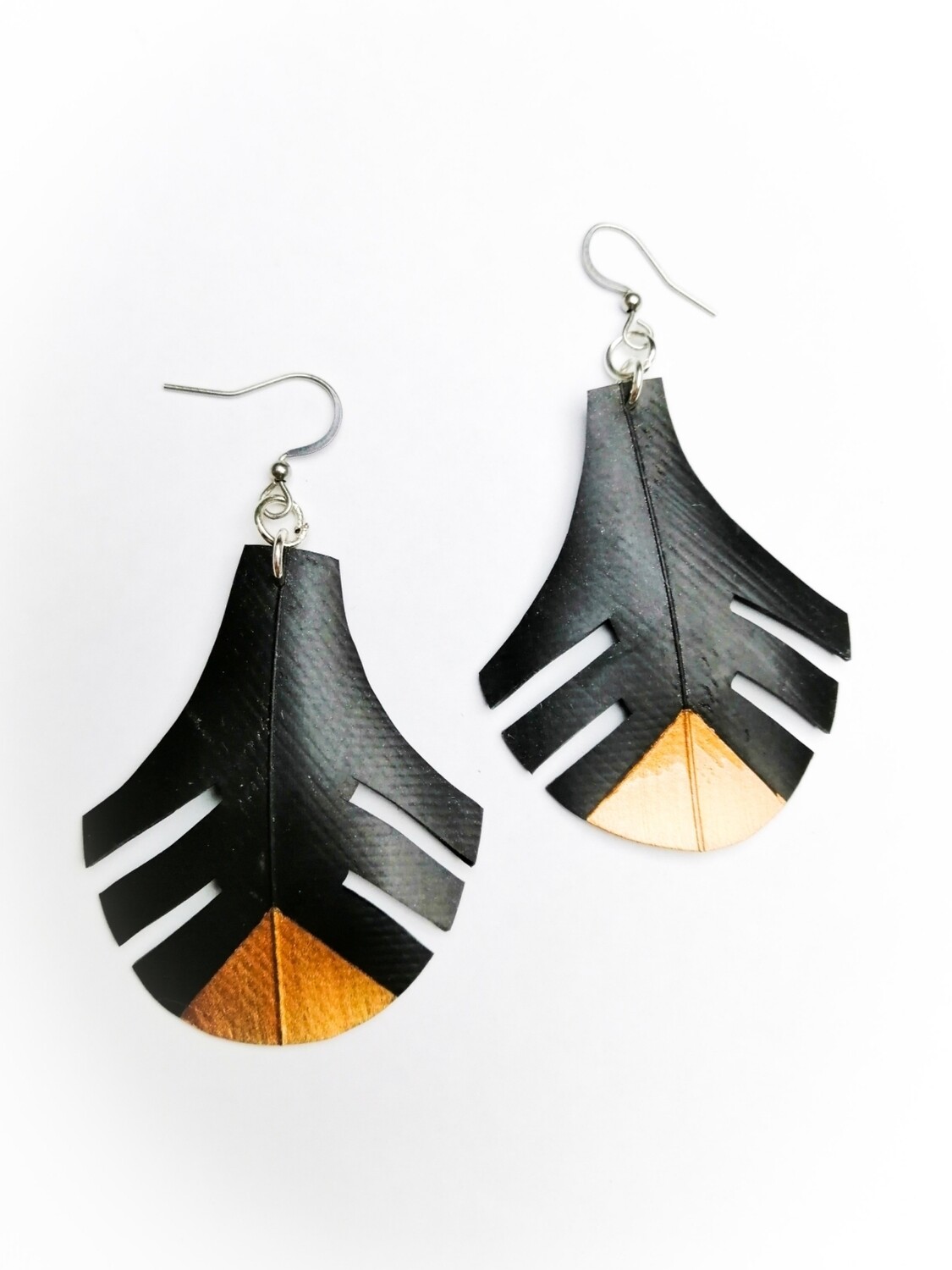 Tieke, Tae/Colour: Kapa/Copper