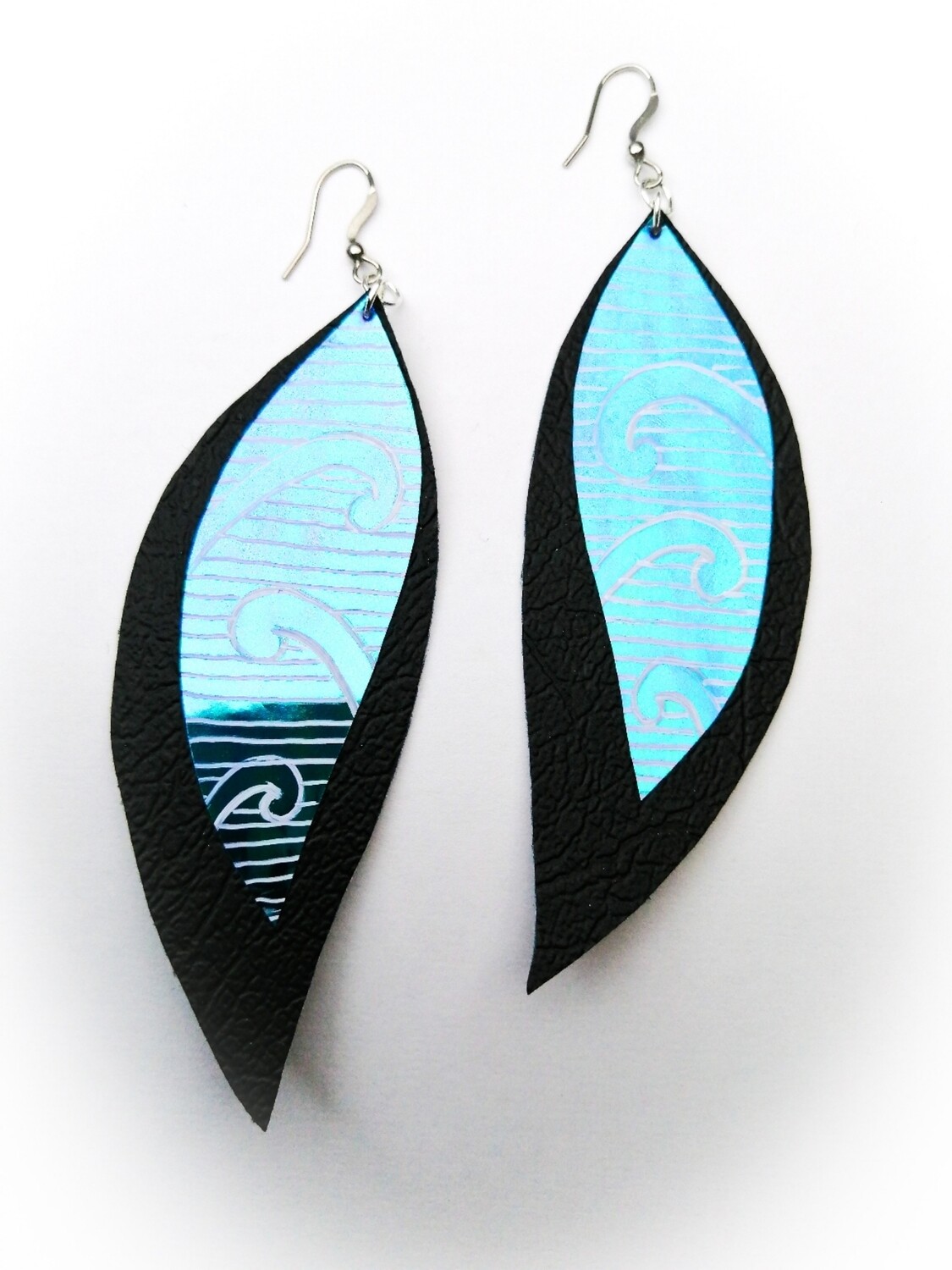 Kōkō, Tae - Colour: Kārikiōrangi - Turquoise