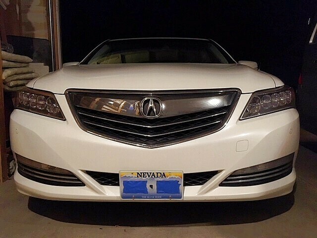 Sly Bracket for Acura models with mesh-style lower grille.