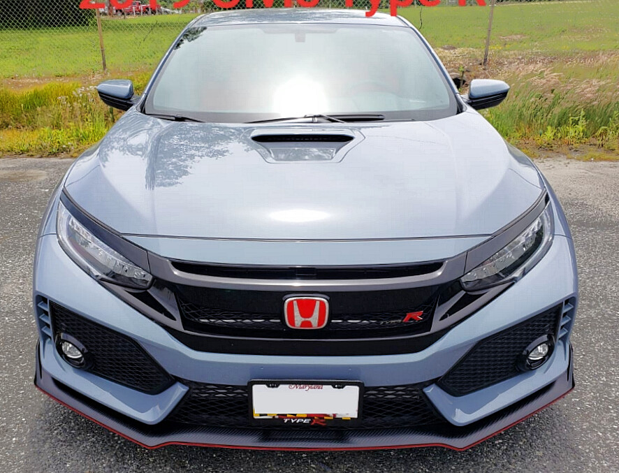 Sly Bracket for Honda models with mesh-style lower grille.
