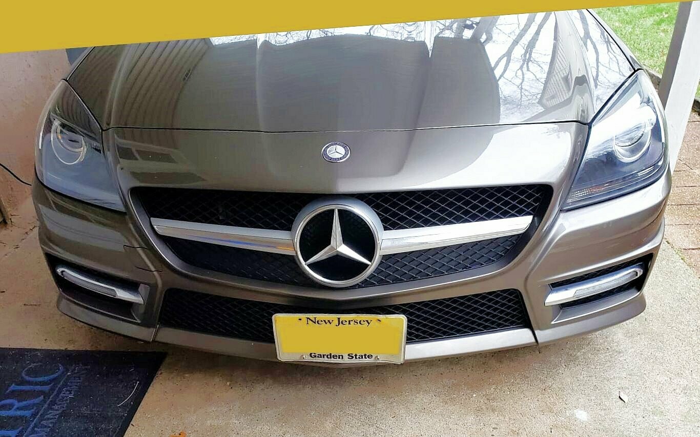 SLY BRACKET FOR MERCEDES BENZ MODELS WITH MESH LOWER GRILLE