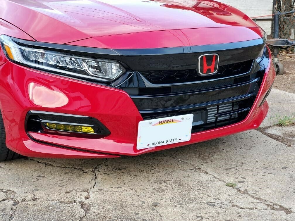 SLY BRACKET FITS HONDA ACCORD WITH HORIZONTAL SLAT LOWER GRILLE