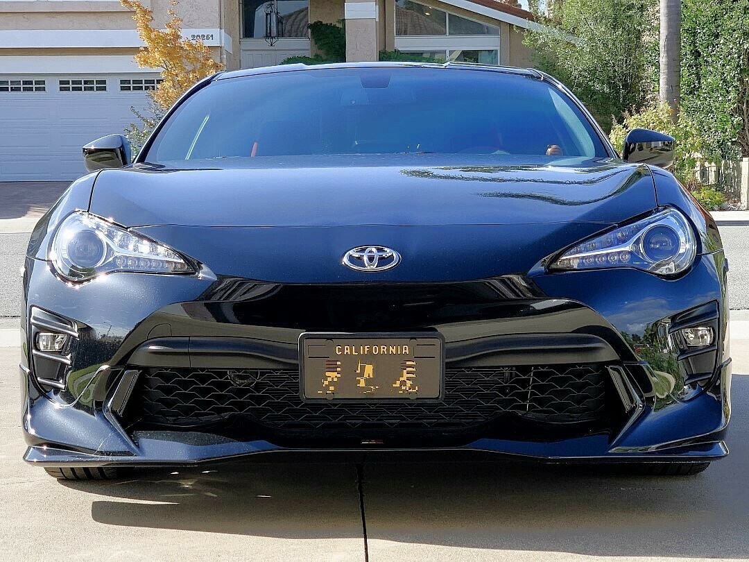 Sly Bracket for Toyota models with mesh-style lower grille.