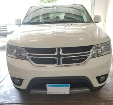 Sly Bracket for Dodge models with mesh-style lower grille.