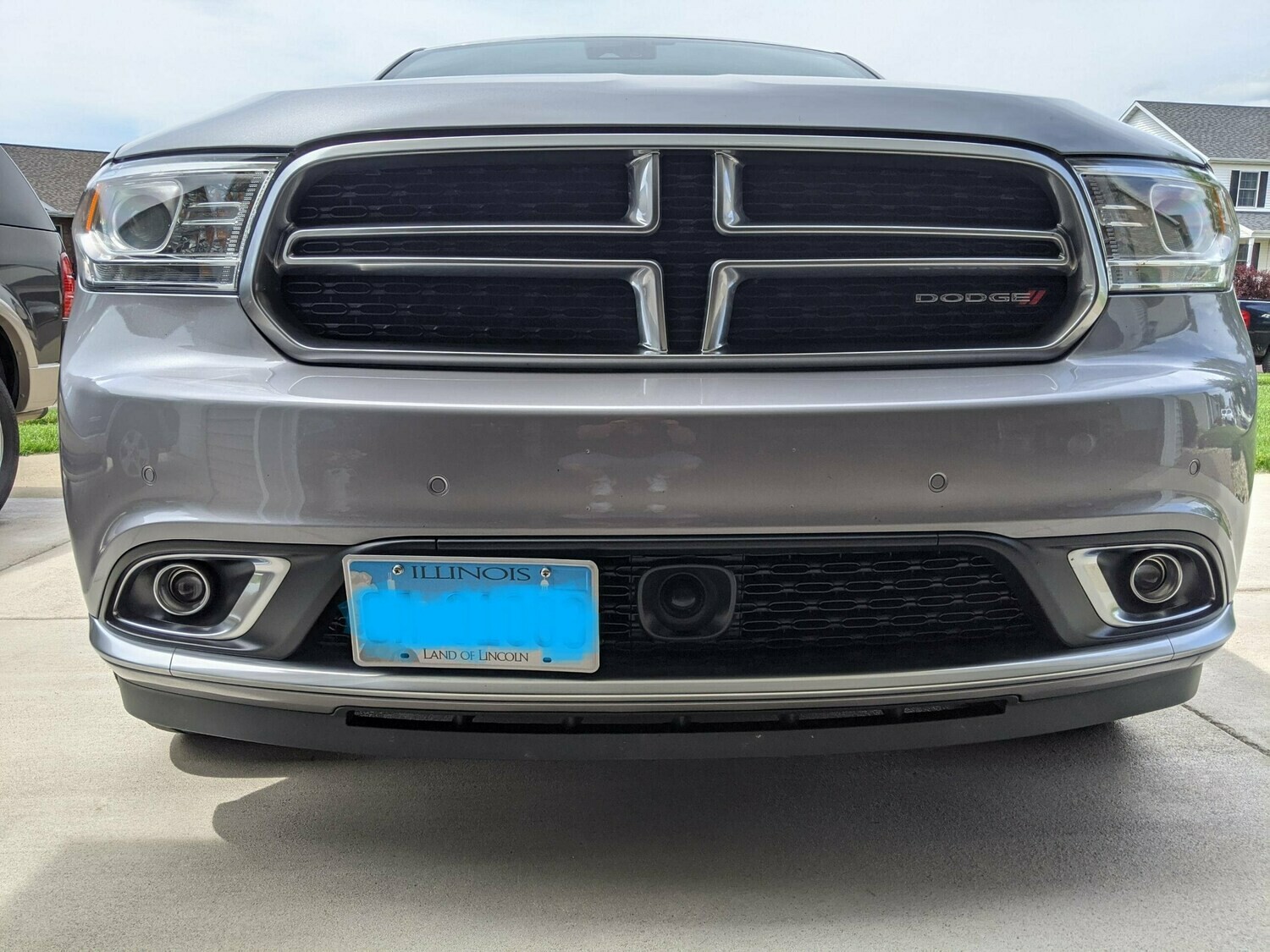 Sly Bracket for Dodge models with mesh-style lower grille.