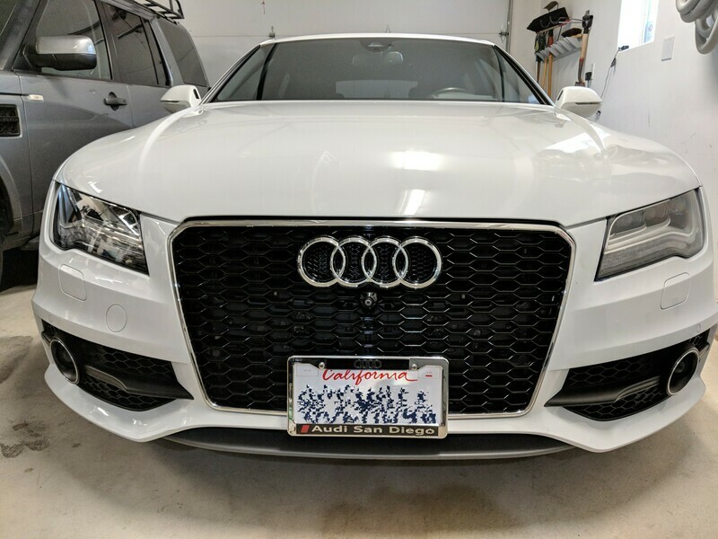 SLY BRACKET FOR AUDI WITH MESH STYLE LOWER GRILLE