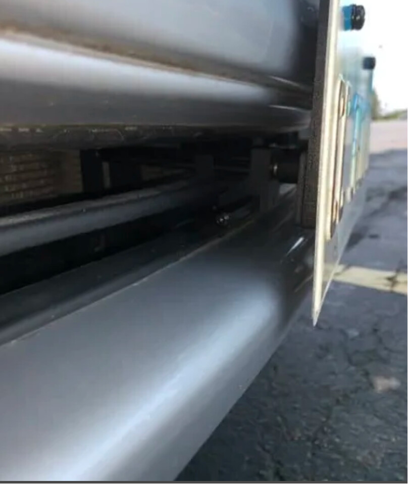 Sly Bracket fits Hyundai models with horizontal slat lower grille.