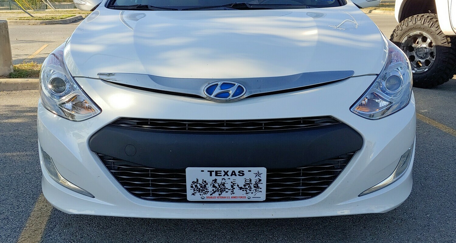 Sly Bracket fits Hyundai models with horizontal slat lower grille.