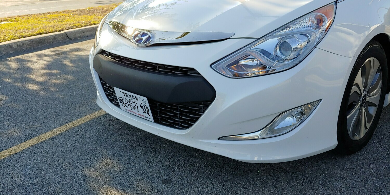 Sly Bracket fits Hyundai models with horizontal slat lower grille.