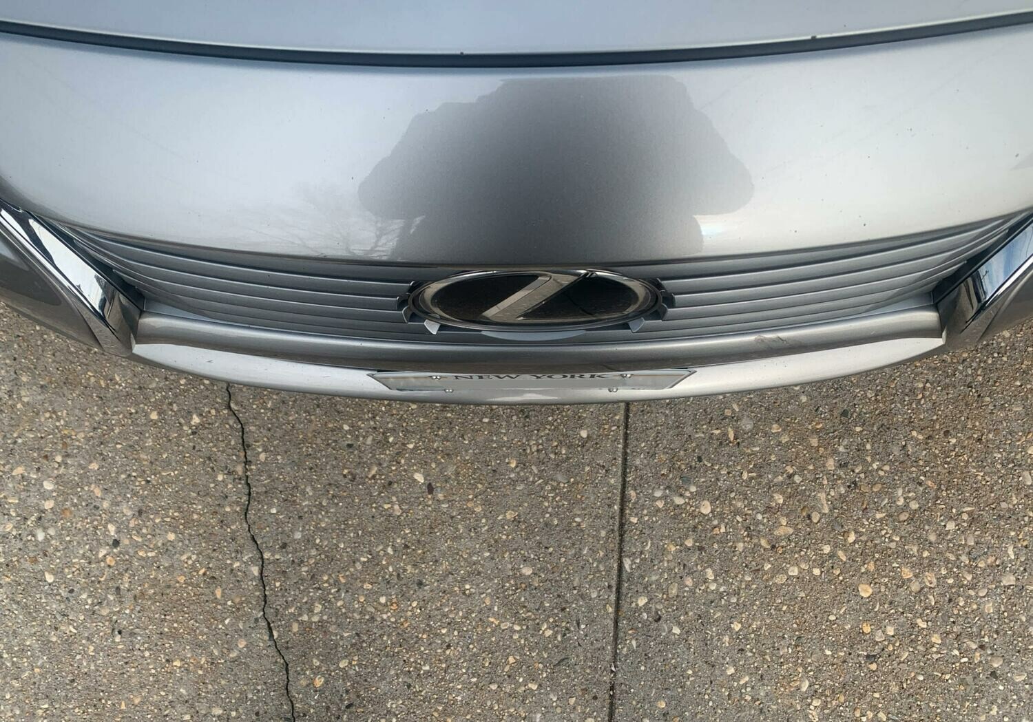 Sly Bracket fits Lexus models with horizontal slat lower grille.