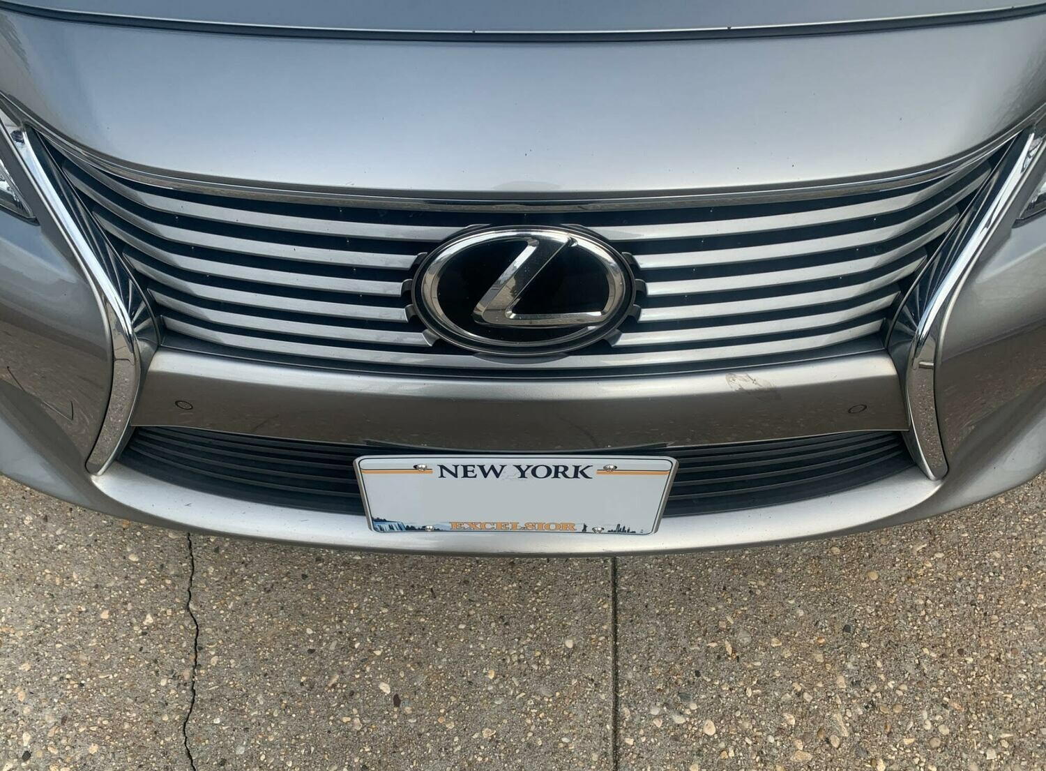 Sly Bracket fits Lexus models with horizontal slat lower grille.