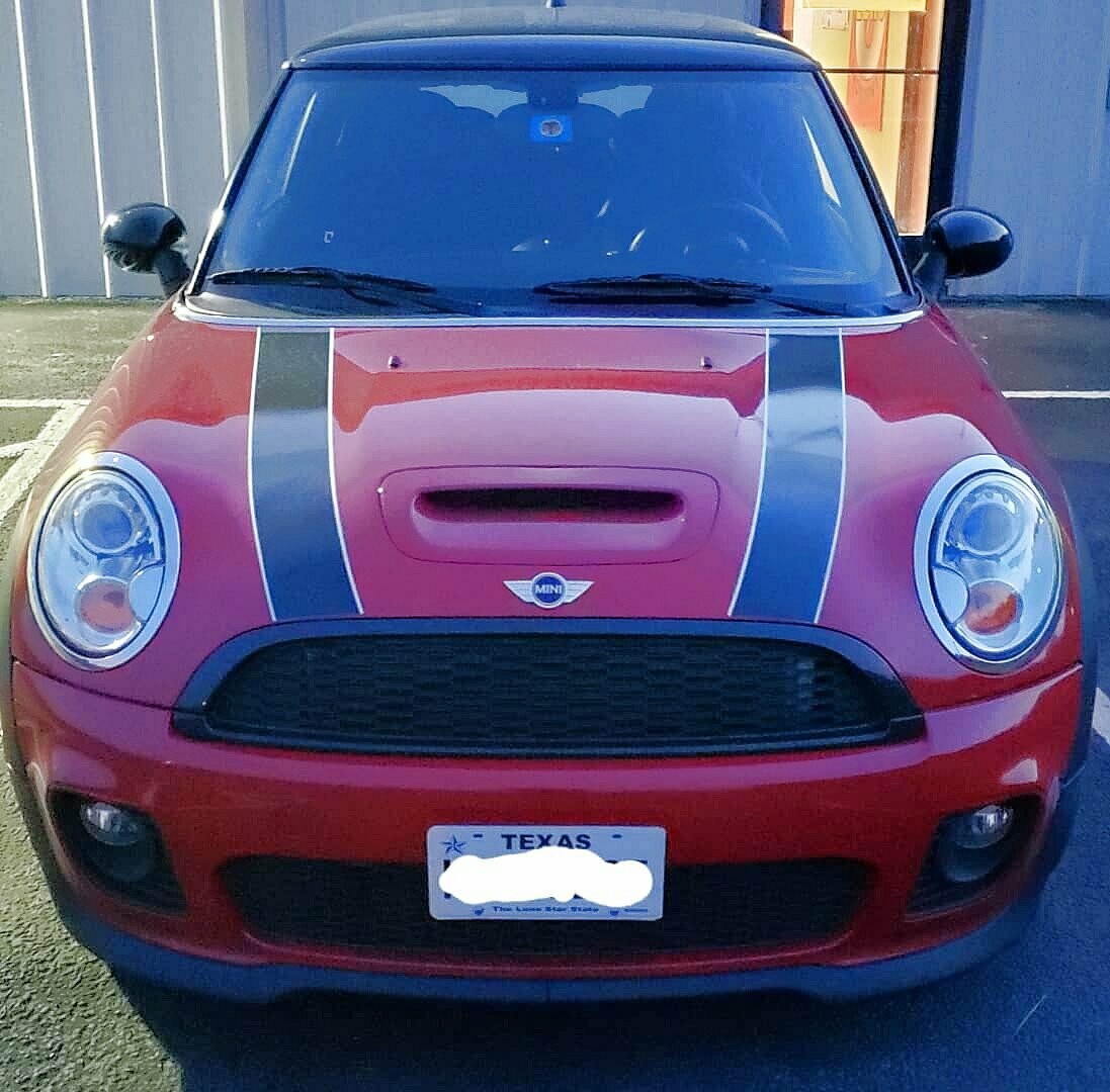 Sly Bracket fits Mini Cooper models with mesh-style lower grille.