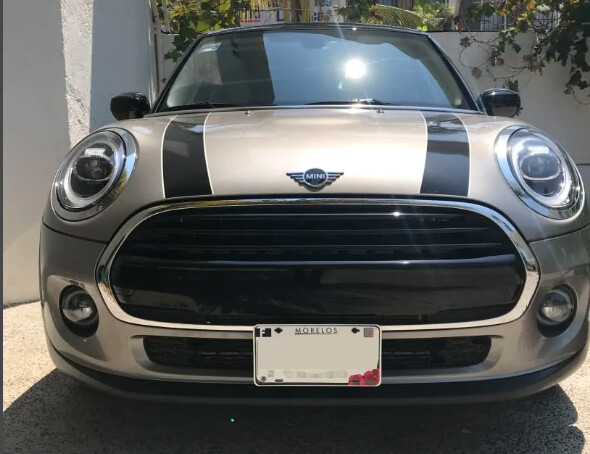 Sly Bracket fits Mini Cooper models with mesh-style lower grille.