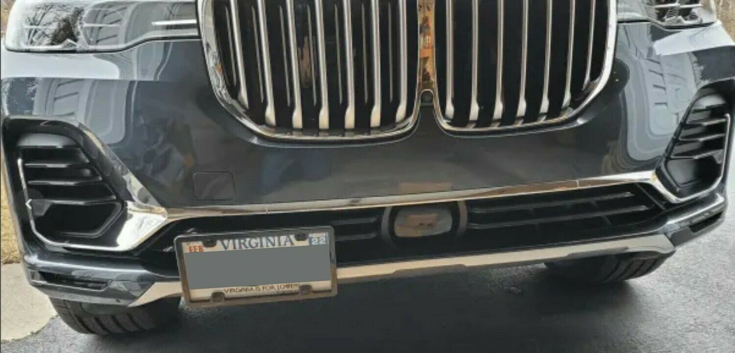 Sly Bracket fits BMW models with horizontal or vertical slats lower grille
