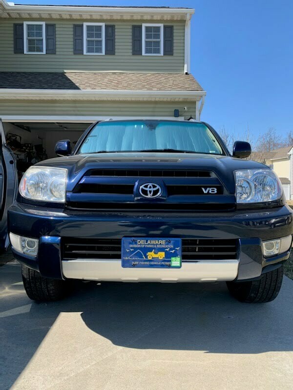 Sly Bracket fits Toyota models with horizontal slats lower grille.