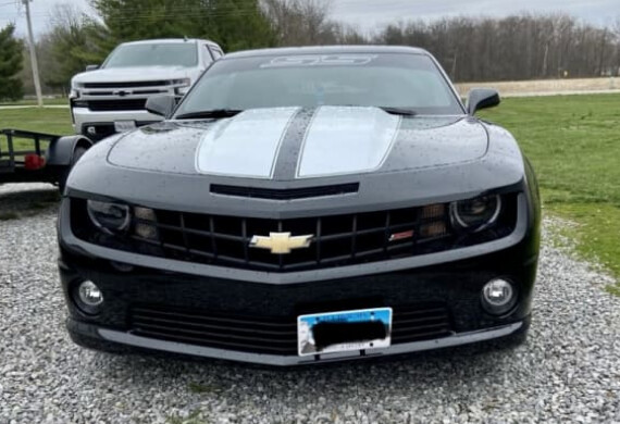 Sly Bracket fits Chevrolet models with horizontal slat lower grille.