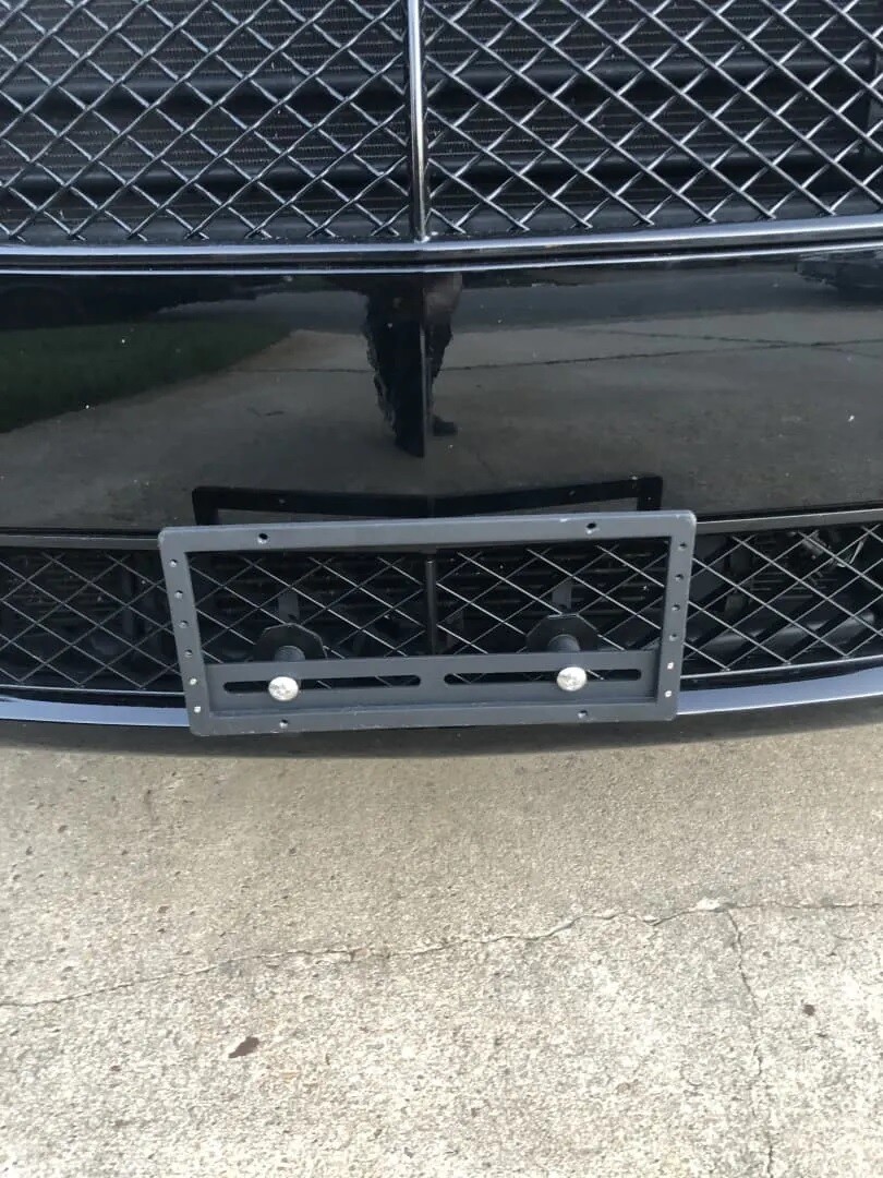 Sly Bracket for Bentley Bentayga, Continental Flying Spur, and GTC, with mesh-style lower grille.
