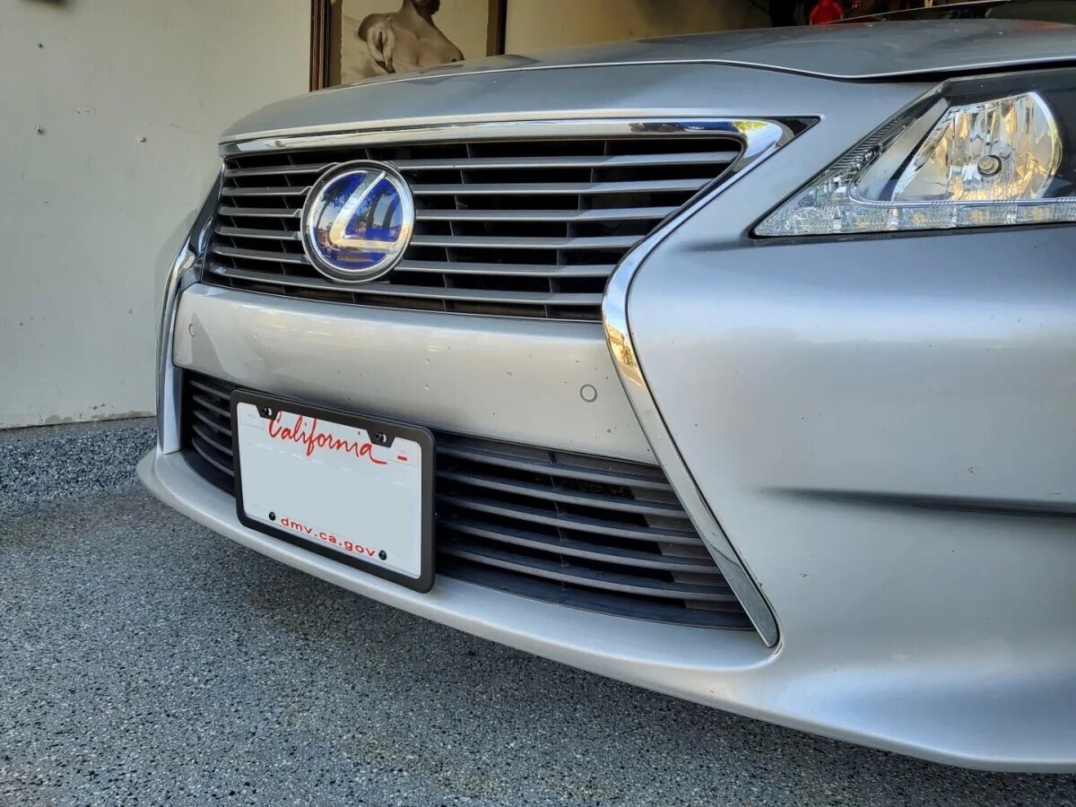 Sly Bracket fits Lexus models with horizontal slat lower grille.