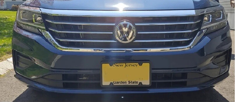 Sly Bracket fits Volkswagen models with horizontal or vertical slats lower grille.
