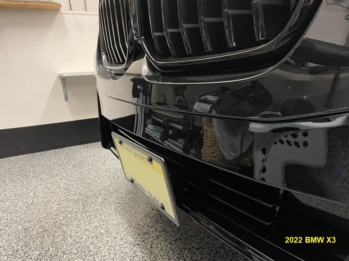 Sly Bracket fits BMW models with horizontal or vertical slats lower grille