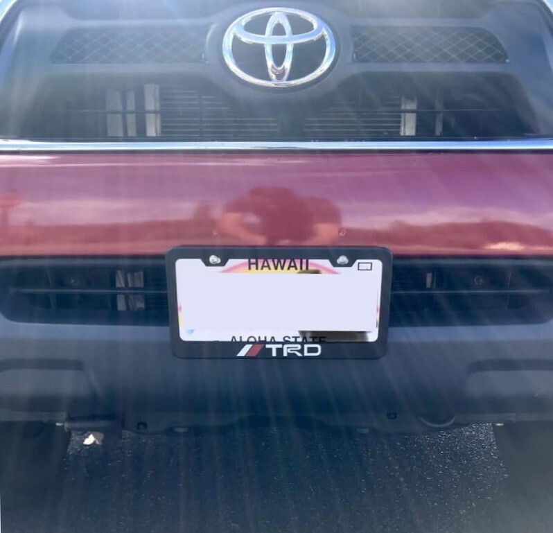 Sly Bracket fits Toyota models with horizontal slats lower grille.