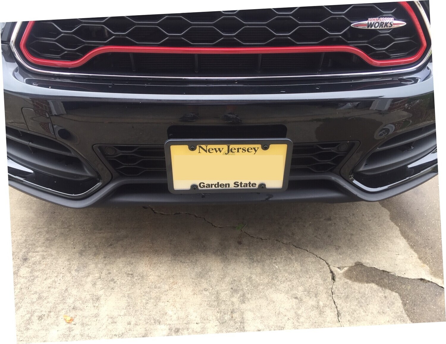 Sly Bracket fits Mini Cooper models with mesh-style lower grille.