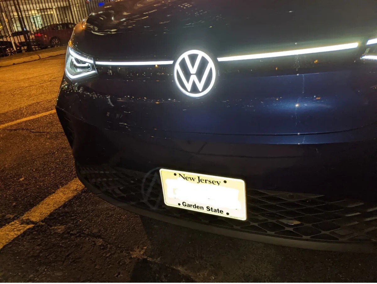 Sly Bracket fits Volkswagen 2021-2024 ID.4 with mesh-style lower grille.