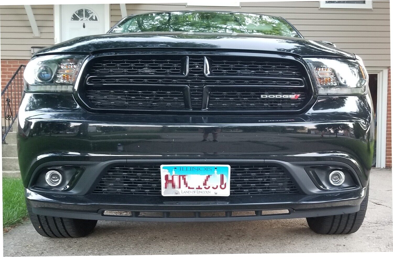 SLY BRACKET FOR DODGE DURANGO WITH MESH STYLE LOWER GRILLE