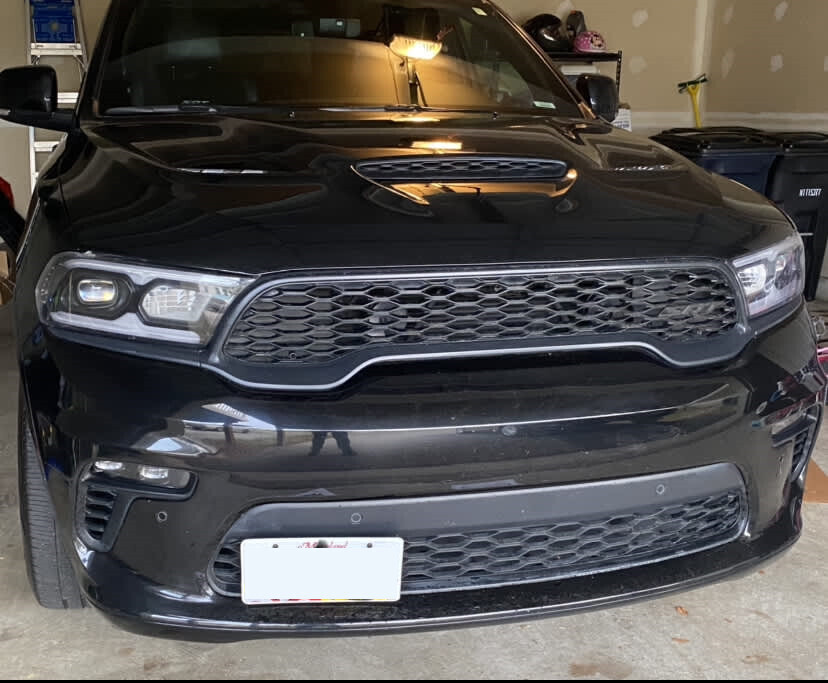 Sly Bracket for Dodge Durango with mesh-style lower grille.