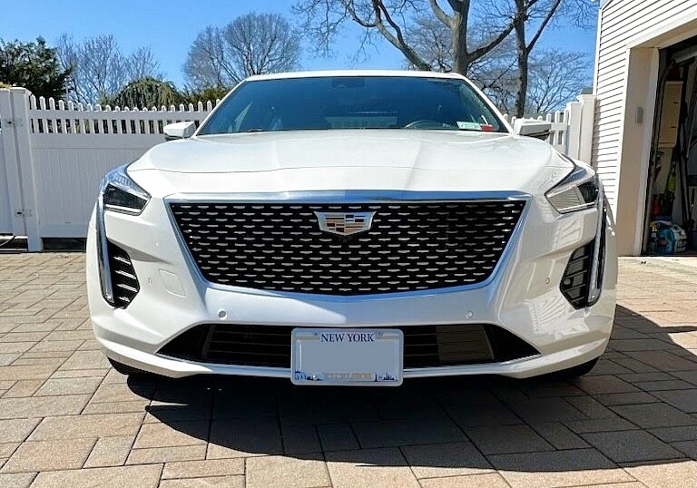 Sly Bracket for Cadillac CT6 with horizontal slat lower grille