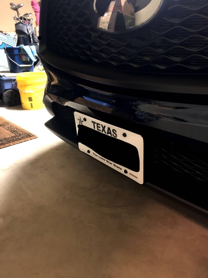 Sly Bracket for Infiniti QX50 with mesh-style lower grille.