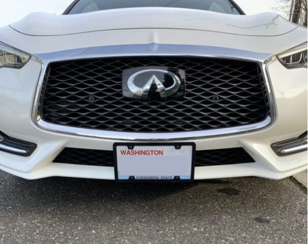 Sly Bracket for Infiniti Q60 with mesh-style lower grille.