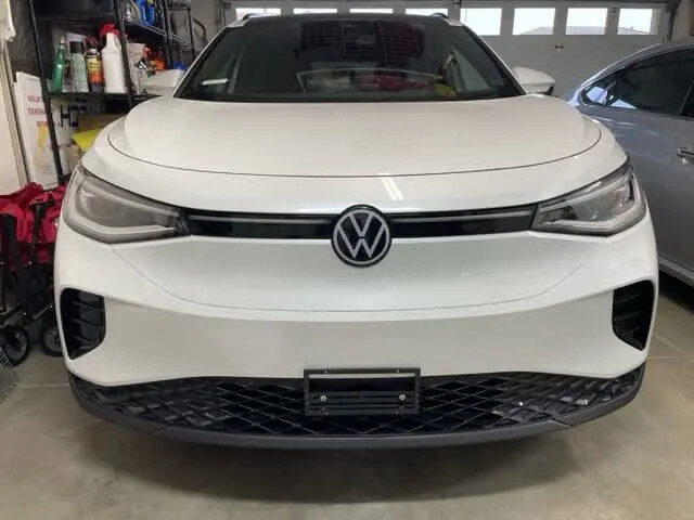Sly Bracket fits Volkswagen 2021-2024 ID.4 with mesh-style lower grille.