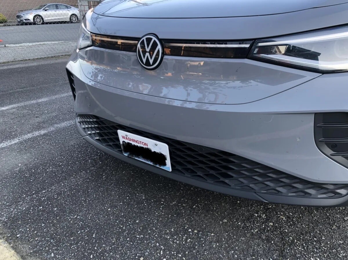 Sly Bracket fits Volkswagen 2021-2024 ID.4 with mesh-style lower grille.