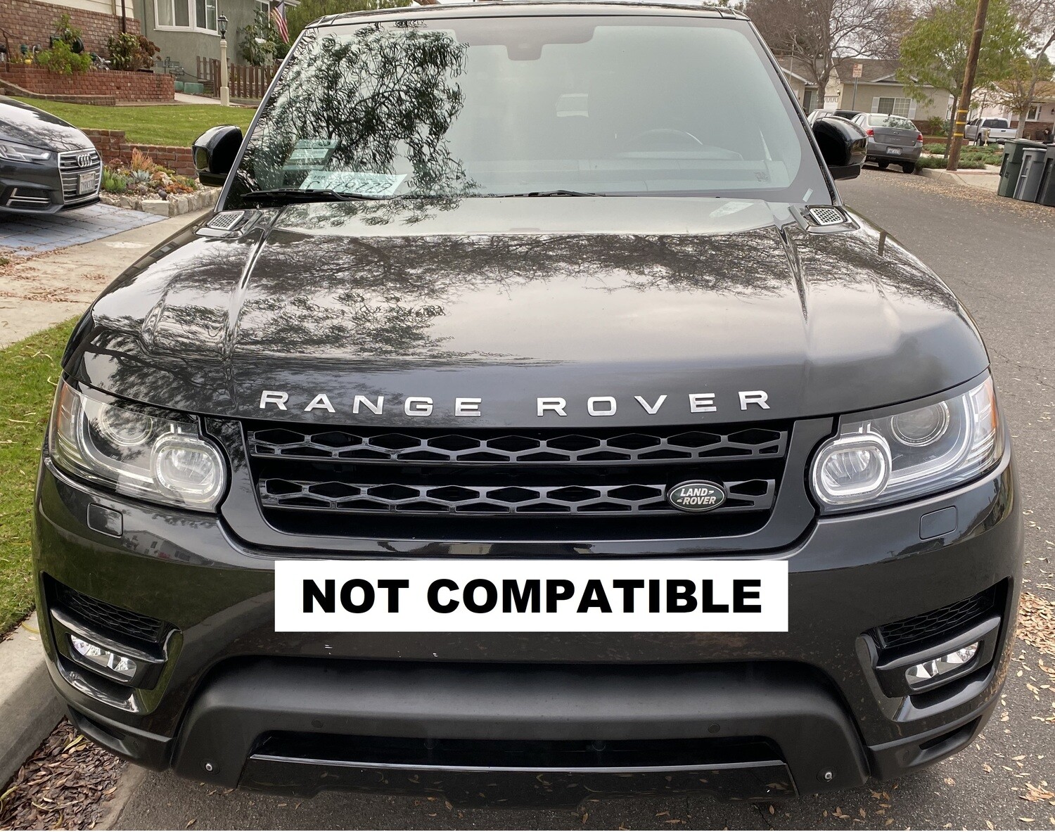 Sly Bracket for Land Rover models with mesh-style lower grille.