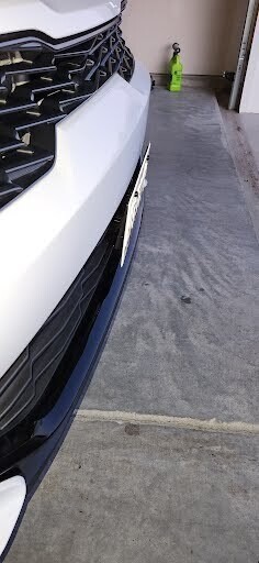 Sly Bracket fits Kia Forte with horizontal slat lower grille.