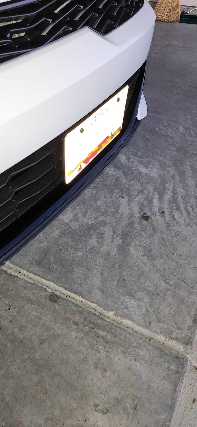Sly Bracket fits Kia Forte with horizontal slat lower grille.