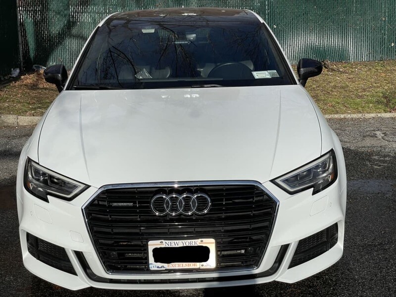 Sly Bracket for Audi A3 with horizontal or vertical slats lower grille.