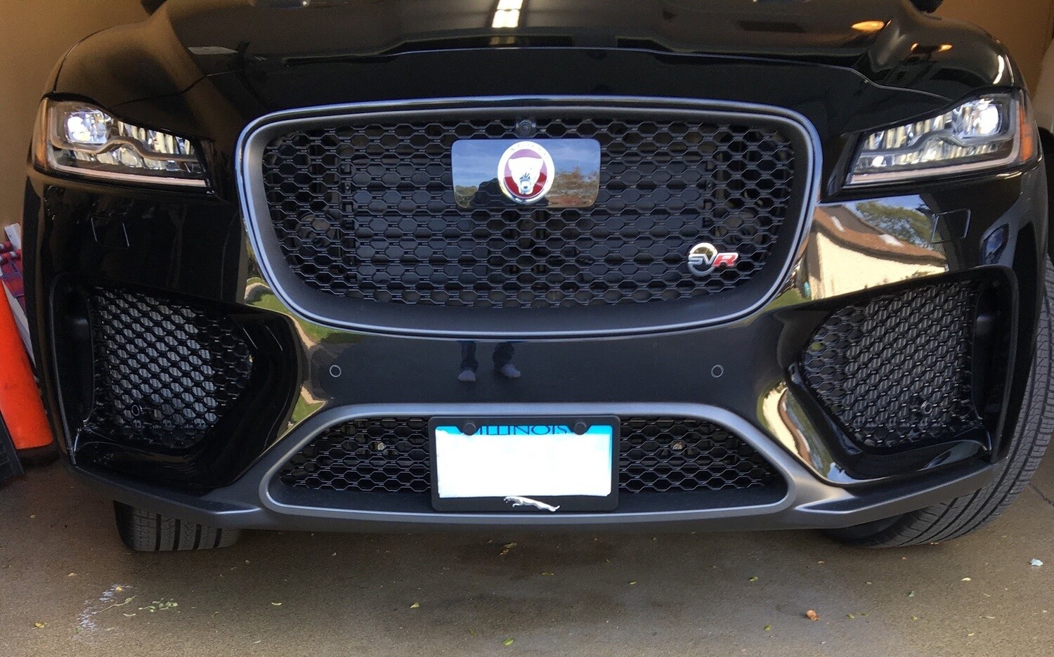 Sly Bracket for Jaguar F-Pace with mesh-style lower grille.