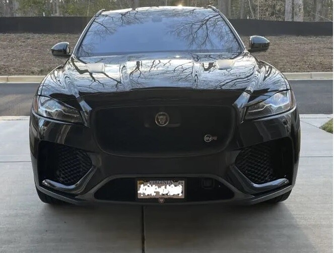 Sly Bracket for Jaguar F-Pace with mesh-style lower grille.