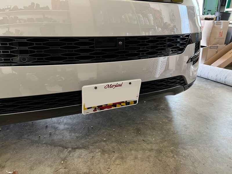 Sly Bracket for 2023-2024 Land Rover Range Rover Sport with mesh lower grille.