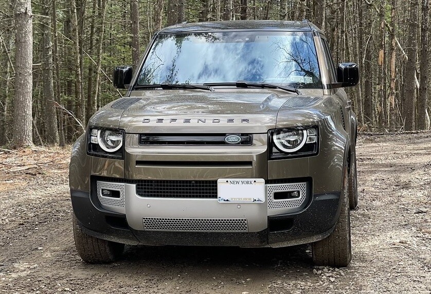 Sly Bracket for Land Rover Defender with mesh grille.